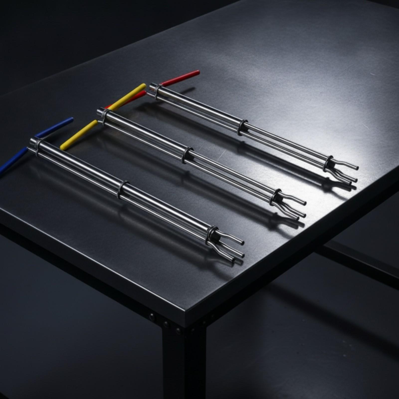 Hand Tools And Workshop Equipment - 油圧シリンダー用ピストンロッドカップシールの取り付けに使用する油圧シール取り付け工具。金属製のハンドツールで、ワークショップでの修理作業に最適。
