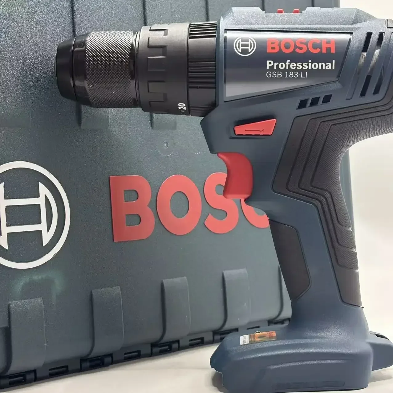 ボッシュ GSB 183-LI 18V ブラシレス インパク - Screwdriver Set のレビューと価格